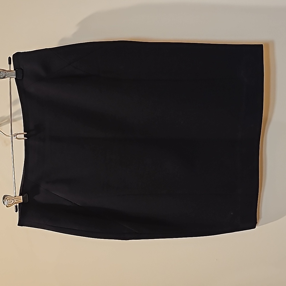 Ladies Skirt